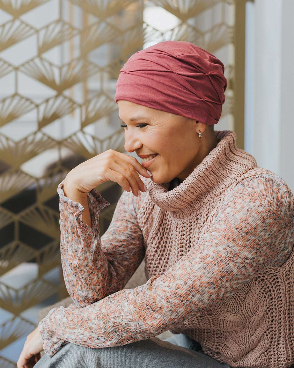 Burgundy Rose (1898-086)