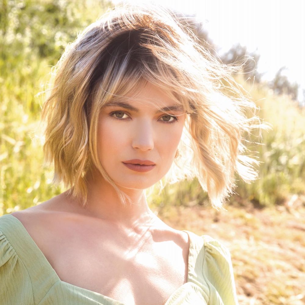 Shadowed Custard: rubio ceniza (efecto raíz)