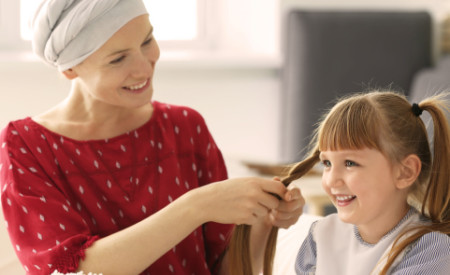 ¿Porqué debes hablar con tus niños/as del cáncer?